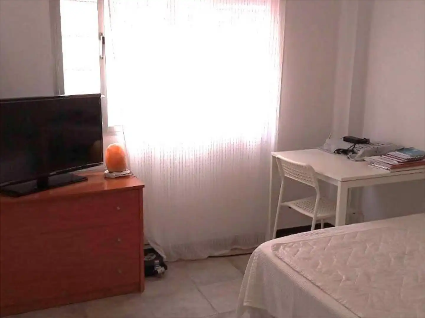 Habitació a Carrer de Sant Joan de la Penya, 29, Els Orriols Dormitori de Pis per a compartir en Valencia amb Calefacció, Traster i Moblat