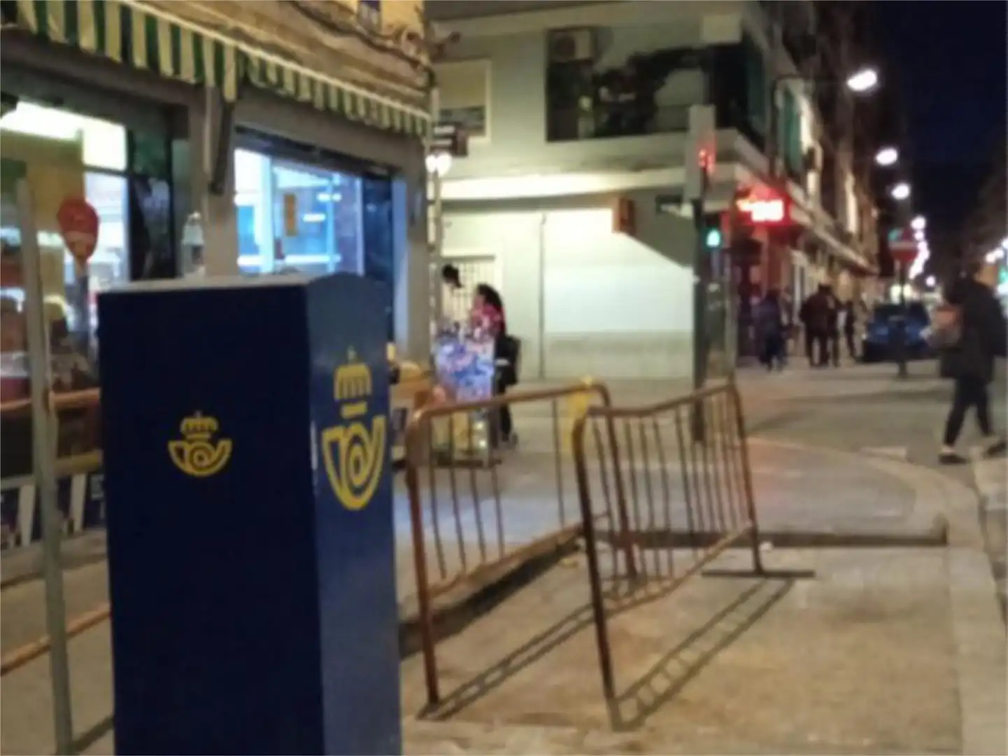Habitació a Carrer de Sant Joan de la Penya, 29, Els Orriols Vista exterior de Pis per a compartir en Valencia amb Calefacció, Traster i Moblat