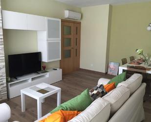 Living room of Flat for sale in Girona Capital  with Air Conditioner, Terrace and Balcony