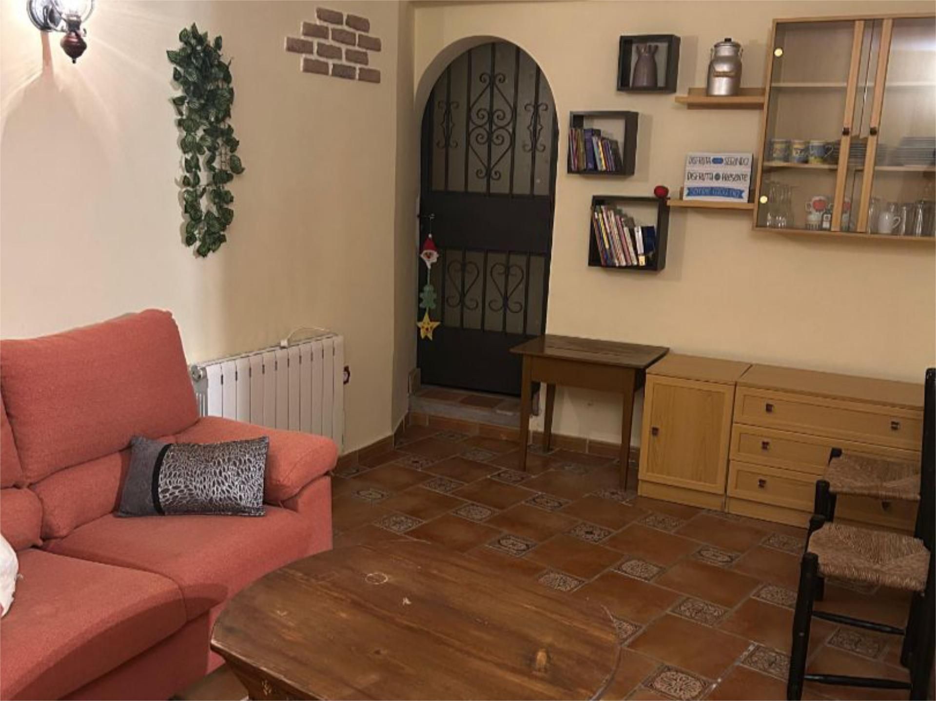 Piso en venta en Calle el Cid, 13, Calzada de Oropesa Sala de estar de Piso en venta en Calzada de Oropesa con Calefacción, Amueblado y Balcón