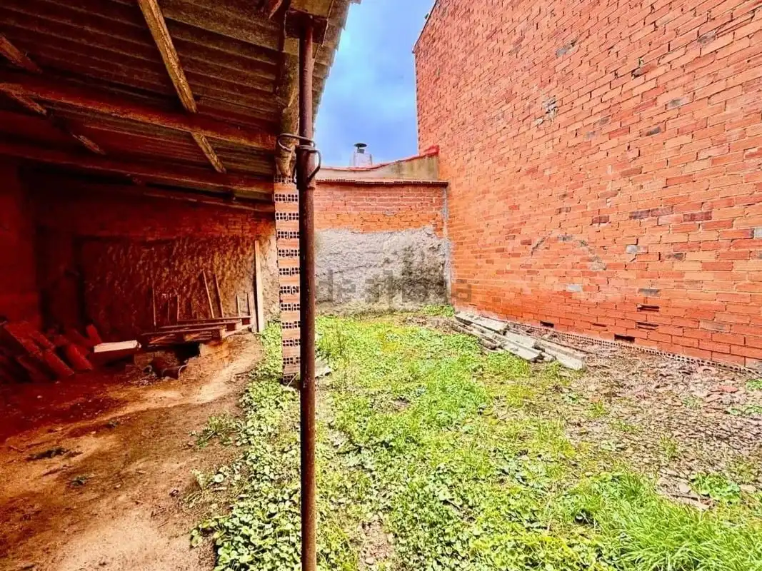 Casa adosada en venta en Calle la Carretera, 88, Laguna Dalga Casa adosada en venta en Laguna Dalga con Amueblado