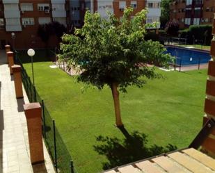 Jardí de Pis per a compartir en Torrejón de Ardoz amb Piscina