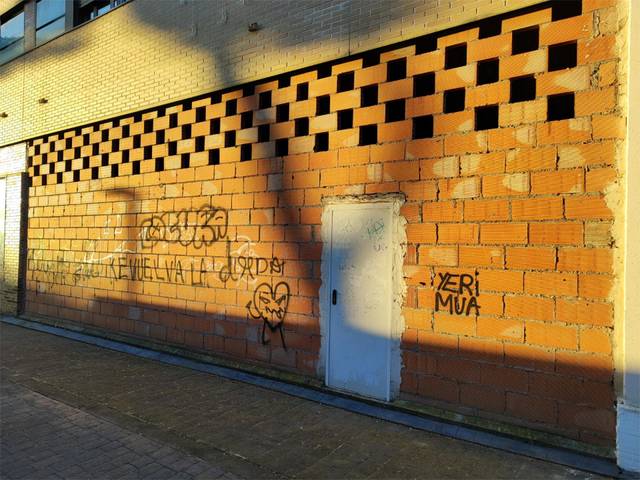 Local comercial en Alquiler en Calle de la Junta Central Suprema, 6 en Foso - Moreras