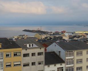 Vista exterior de Apartament en venda en Burela amb Calefacció, Parquet i Traster