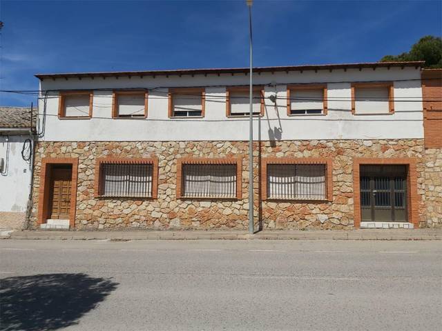 Local comercial en Venta en Calle Ramón y Cajal, 34 en Belmonte