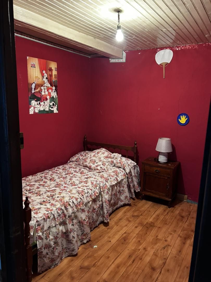 Bedroom of Single-family semi-detached for sale in Vilamartín de Valdeorras  with Heating, Storage room and Furnished