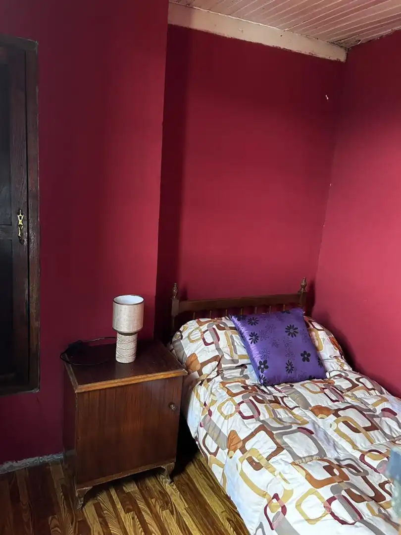 Casa adosada en venta en Lugar Correxais, 60, Vilamartín de Valdeorras Habitación de Casa adosada en venta en Vilamartín de Valdeorras con Calefacción, Trastero y Amueblado