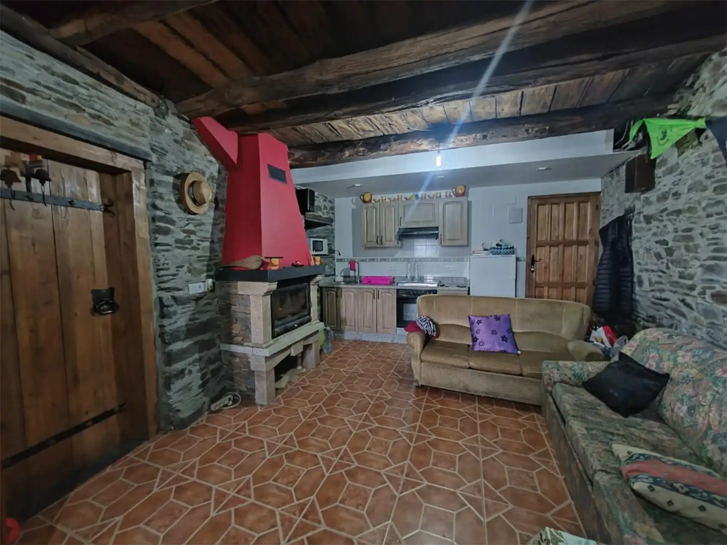Casa adosada en venta en Lugar Correxais, 60, Vilamartín de Valdeorras Sala de estar de Casa adosada en venta en Vilamartín de Valdeorras con Calefacción, Trastero y Amueblado