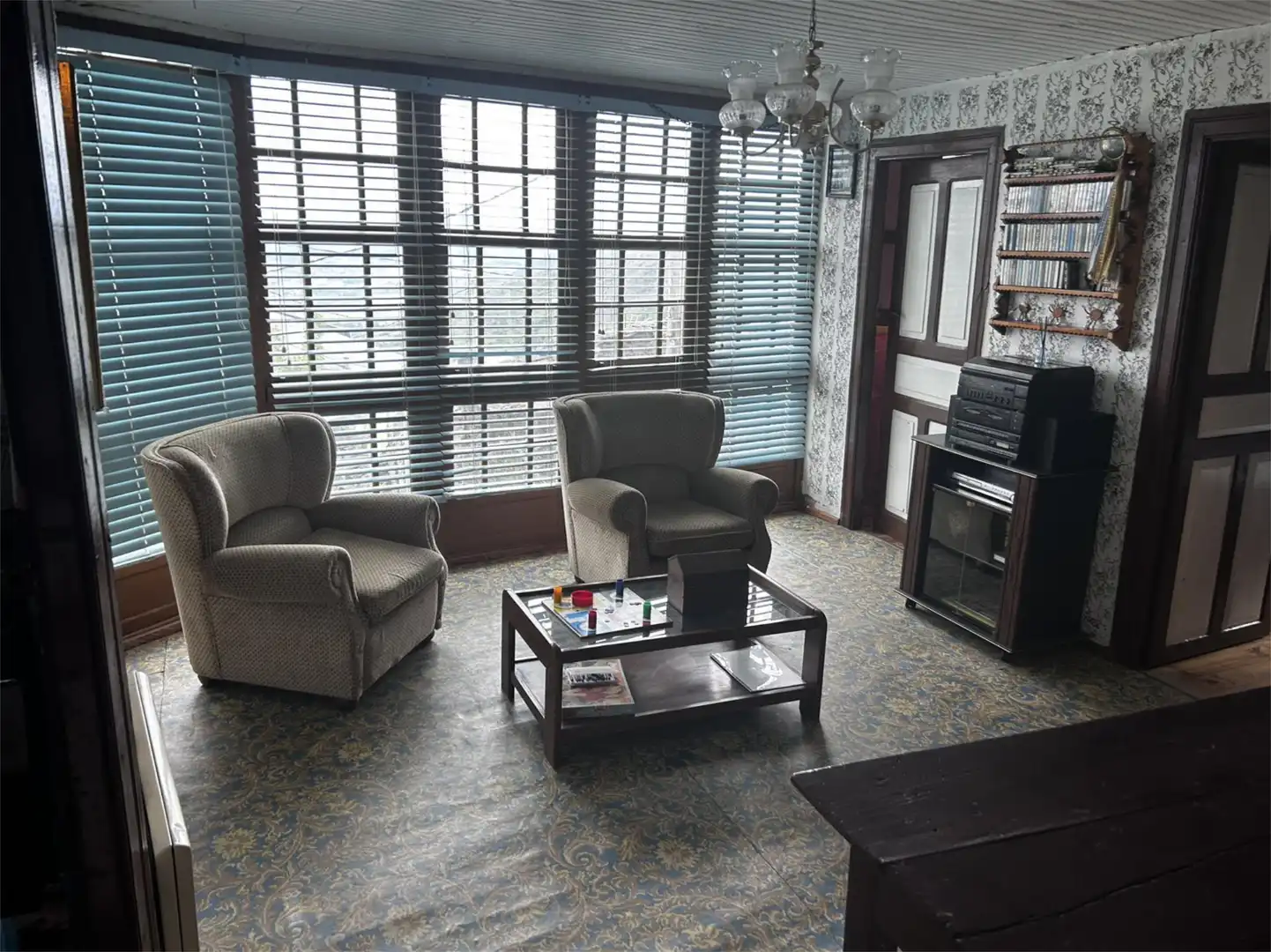 Casa adosada en venta en Lugar Correxais, 60, Vilamartín de Valdeorras Sala de estar de Casa adosada en venta en Vilamartín de Valdeorras con Calefacción, Trastero y Amueblado