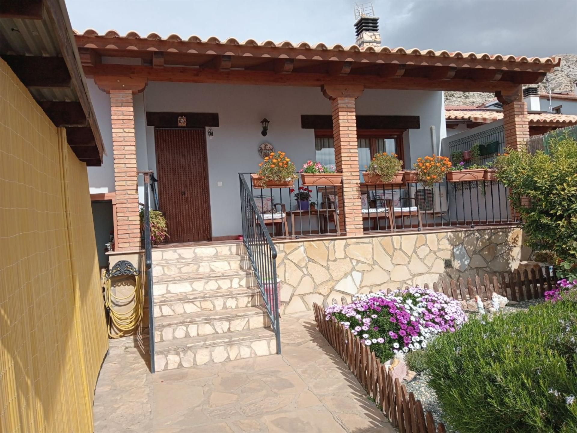 Jardí de Pis en venda en Castellote amb Aire condicionat, Calefacció i Jardí privat