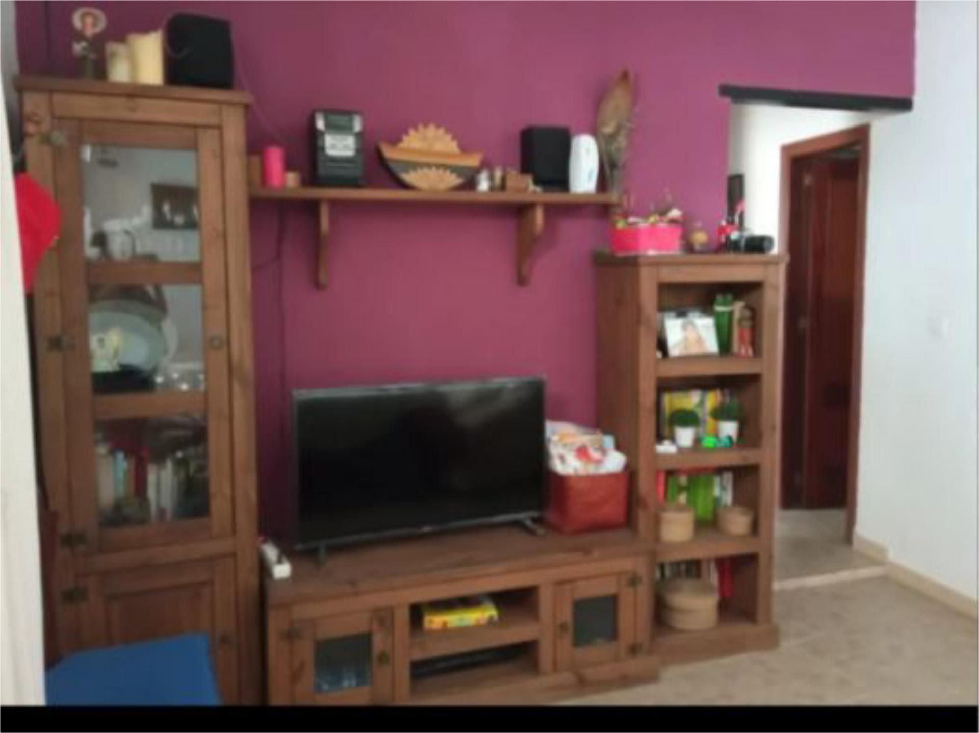 Sala d'estar de Casa adosada en venda en Castaño del Robledo amb Jardí privat