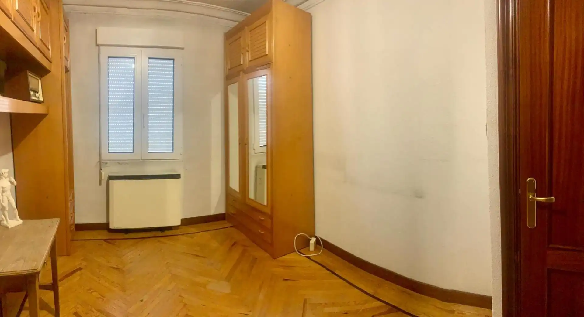 Dormitori de Pis en venda en Burgos amb Calefacció i Traster