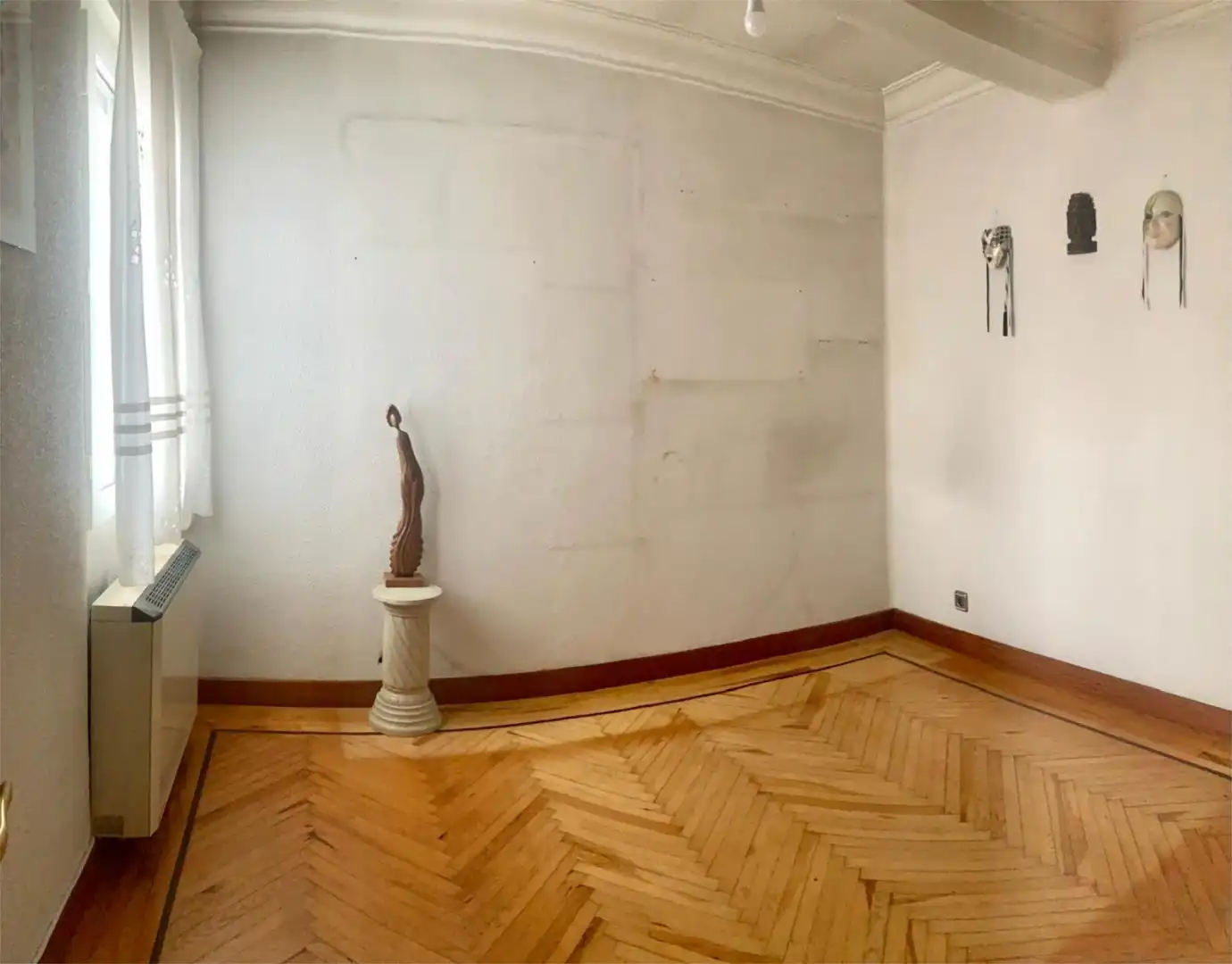 Dormitori de Pis en venda en Burgos amb Calefacció i Traster