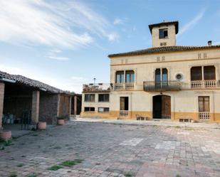 Vista exterior de Finca rústica en venda en Manresa amb Jardí privat, Terrassa i Piscina