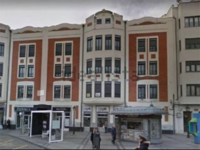 Garaje en Venta en Plaza de León, 4 en San Pablo y Santa Marina