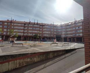 Vista exterior de Local en venda en Gijón 