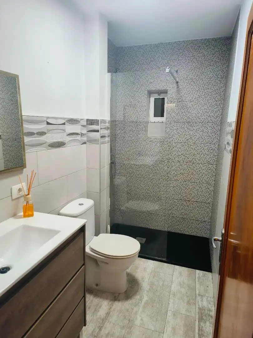 Habitación en Calle Emilio Arrieta, 9, Los Tarahales - La Paterna Habitación en Calle Emilio Arrieta, 9, Los Tarahales - La Paterna