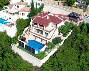 Vista exterior de Loft en venda en Altea amb Aire condicionat, Terrassa i Piscina