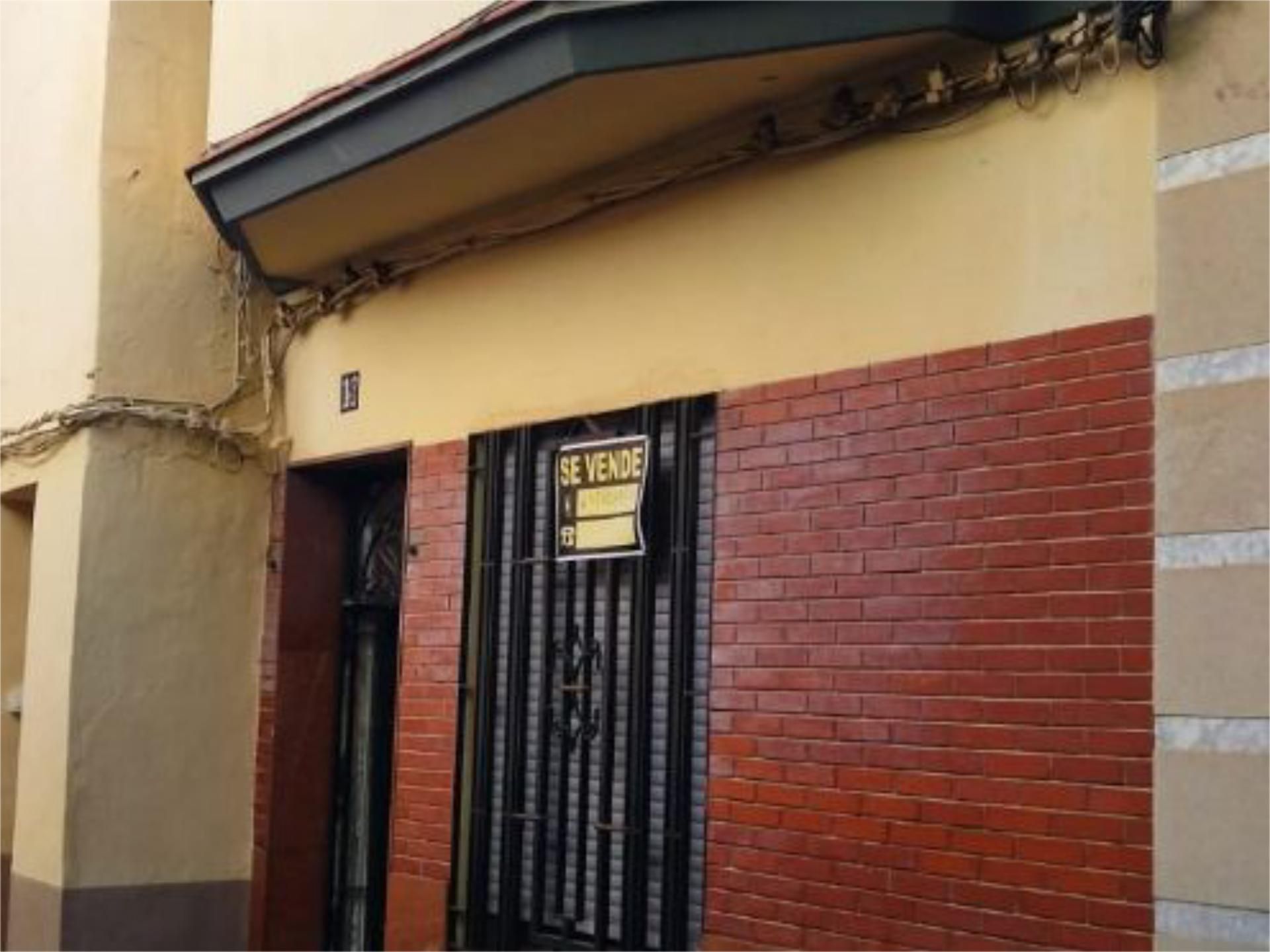 Vista exterior de Planta baixa en venda en Betxí amb Terrassa i Balcó