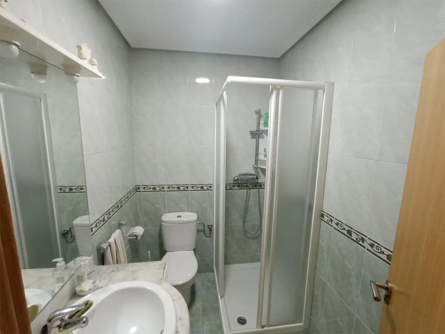 Bathroom of Ground floor for sale in Benavente  with Heating, Private garden and Storage room