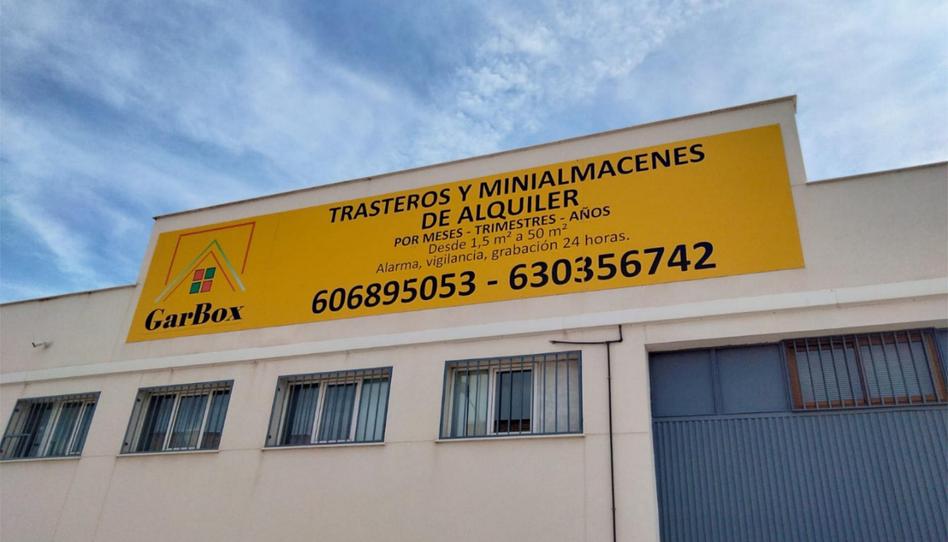 Box room to rent in Street Calle del Estaño, 6, Zona Industrial, Madrid - image 1 Photo 1 of Box room to rent in Street Calle del Estaño, 6, Zona Industrial, Madrid