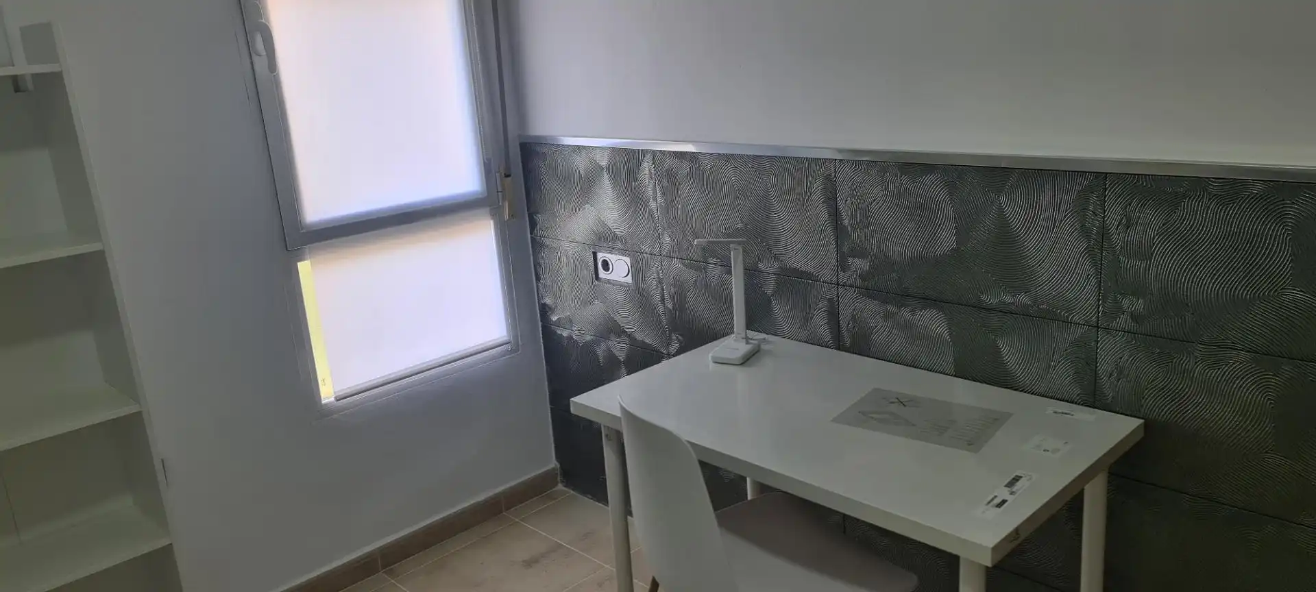 Kitchen of Flat for rent in Granada  with Air Conditioner, Private garden and Furnished