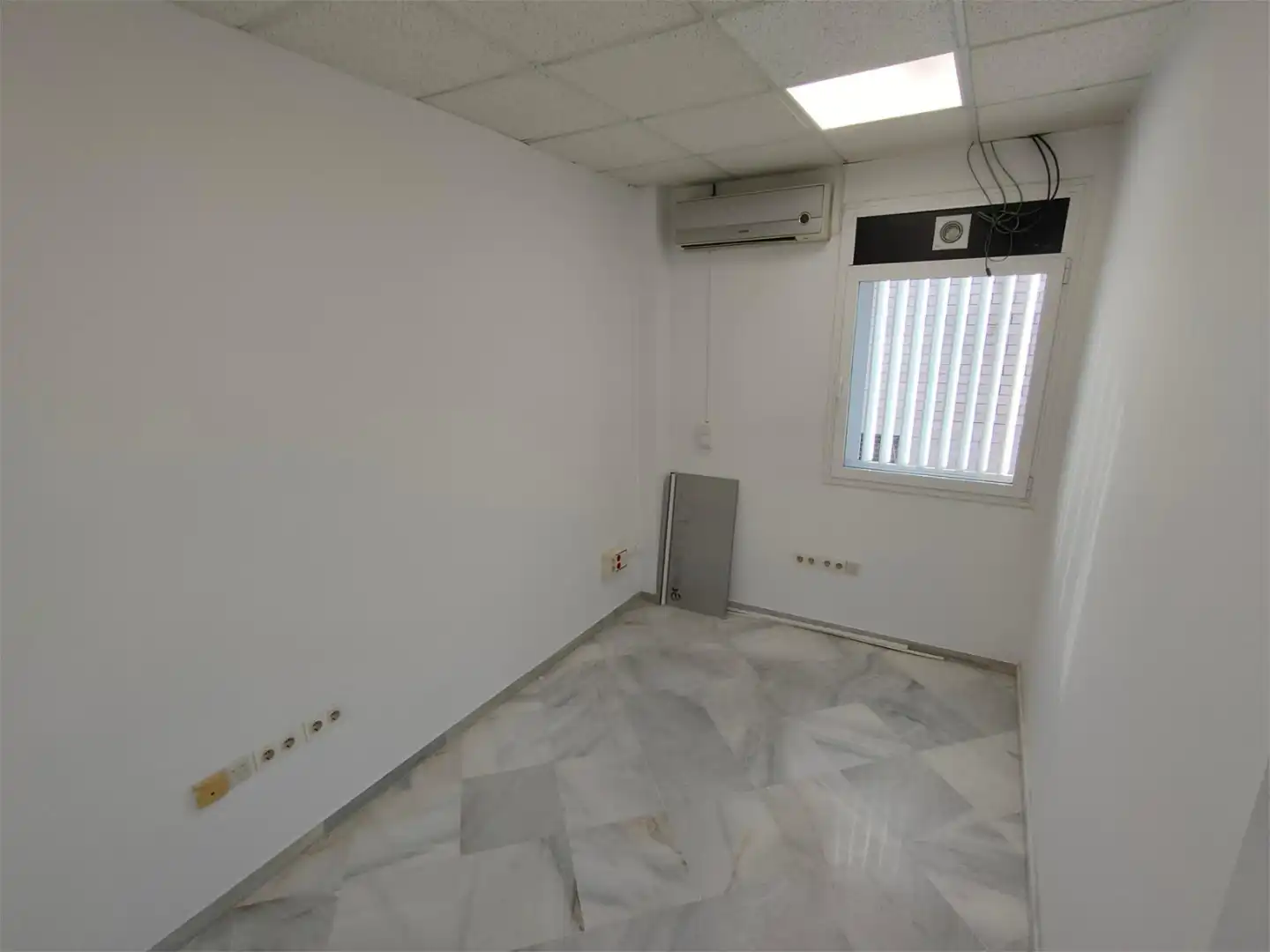 Oficina en venda a Calle Exposición, 14, Pisa Oficina en venda en Mairena del Aljarafe