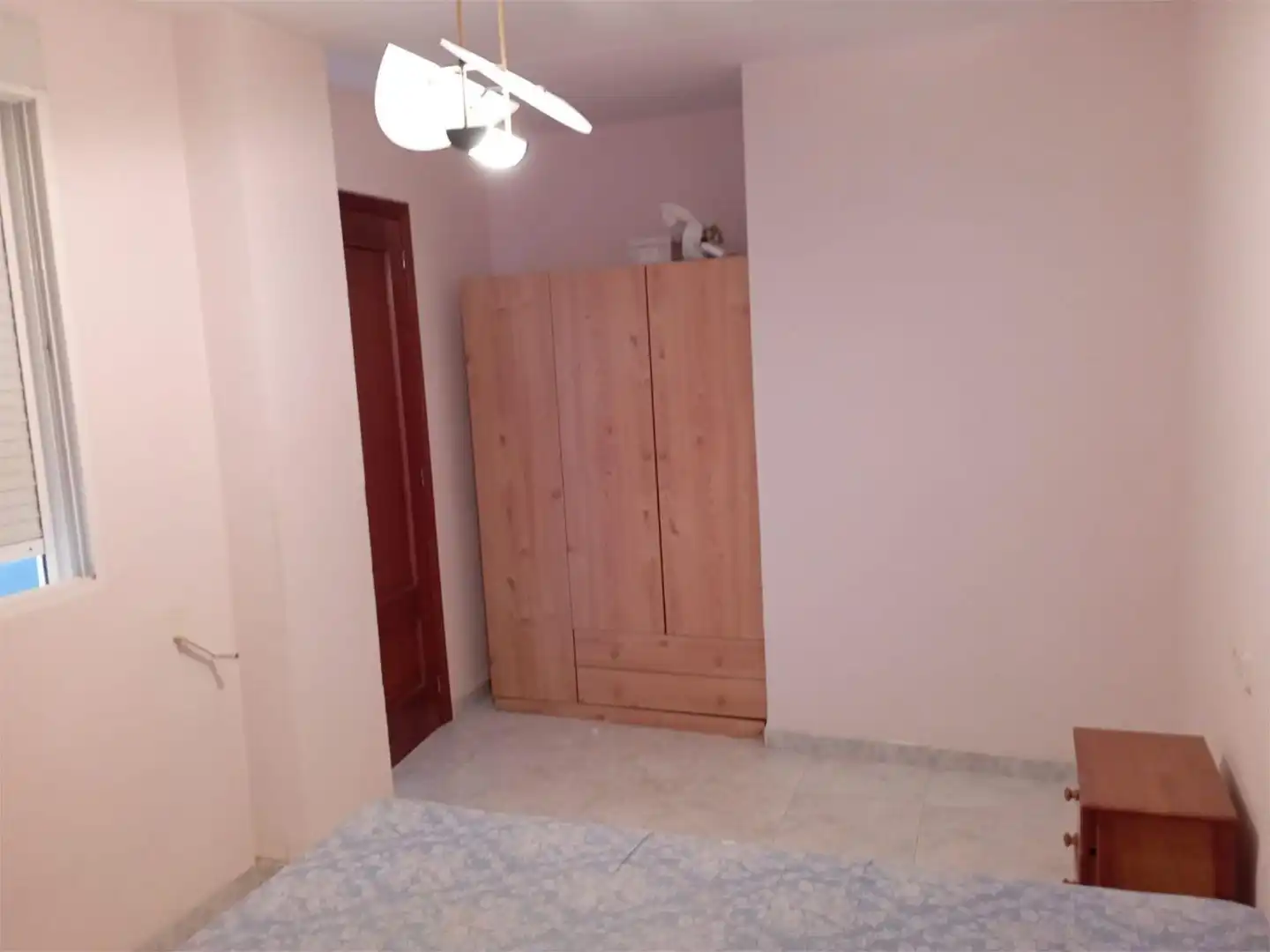 Casa adosada en venda a N-340, 47, Alfarrasí Dormitori de Casa adosada en venda en Alfarrasí amb Calefacció, Terrassa i Moblat