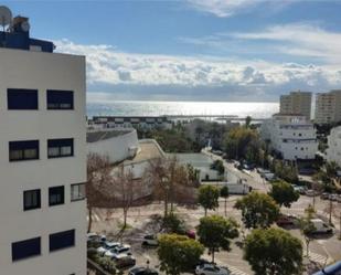 Vista exterior de Pis de lloguer en Estepona amb Aire condicionat, Terrassa i Piscina