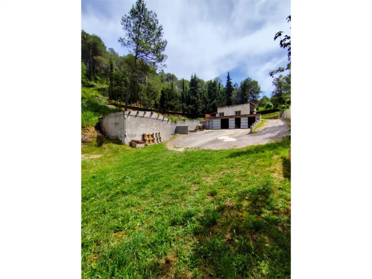 Exterior view of Houses for sale in Sant Salvador de Guardiola  with Terrace and Swimming Pool