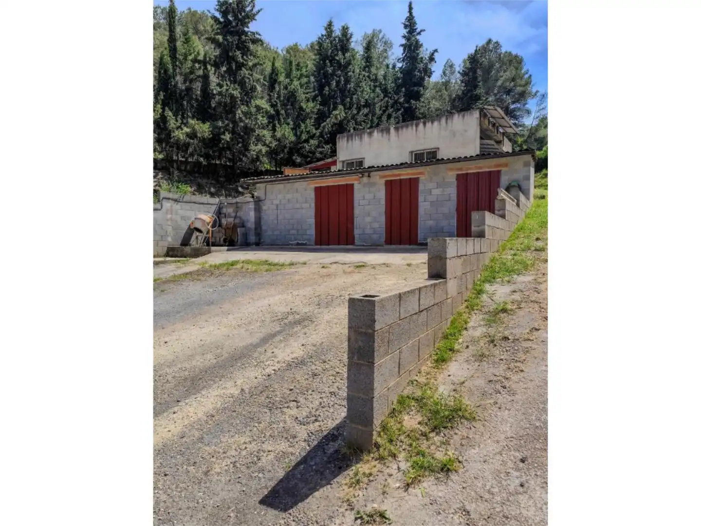 Exterior view of Houses for sale in Sant Salvador de Guardiola  with Terrace and Swimming Pool