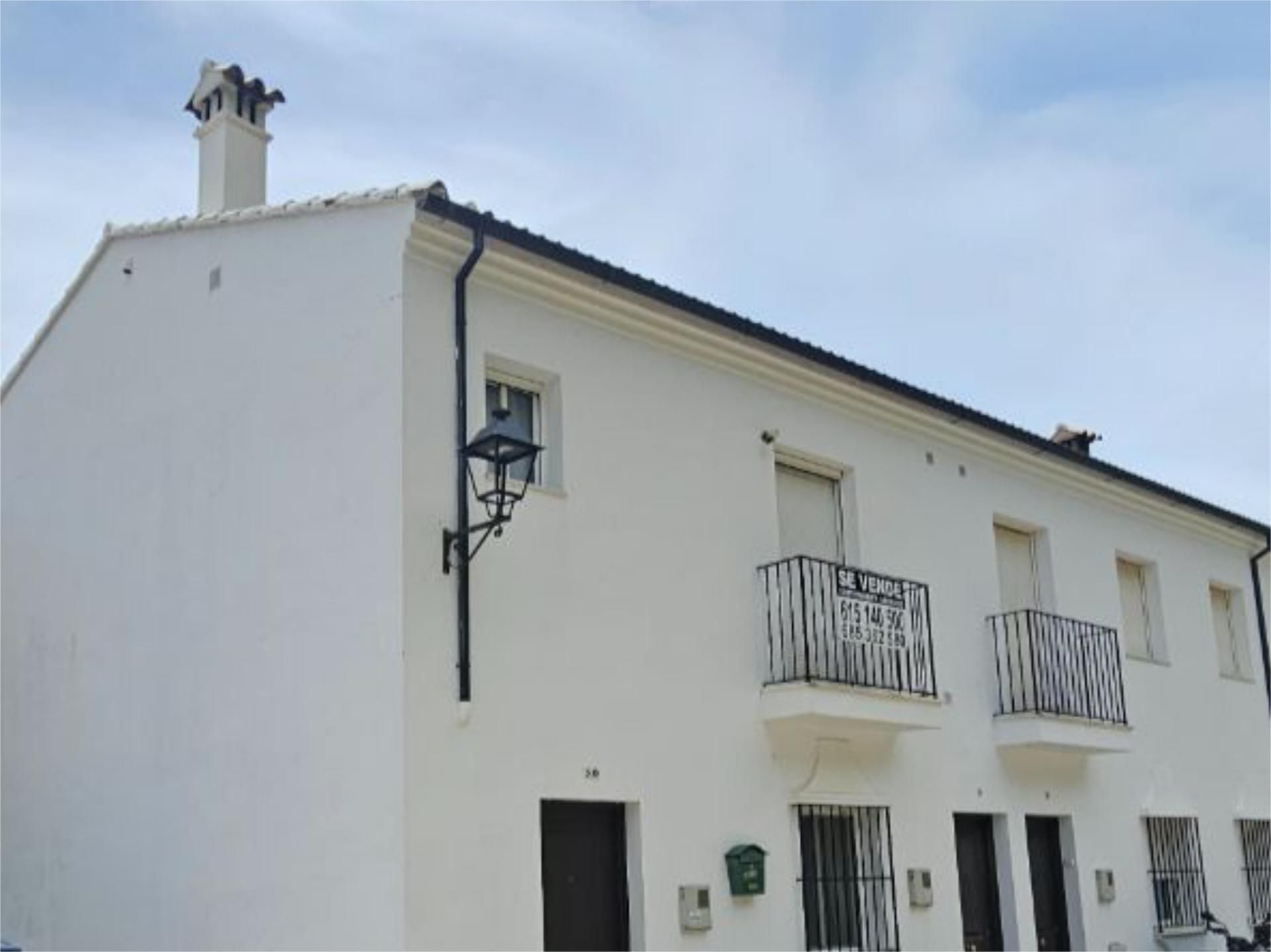 Vista exterior de Pis en venda en Villaluenga del Rosario amb Terrassa, Traster i Moblat