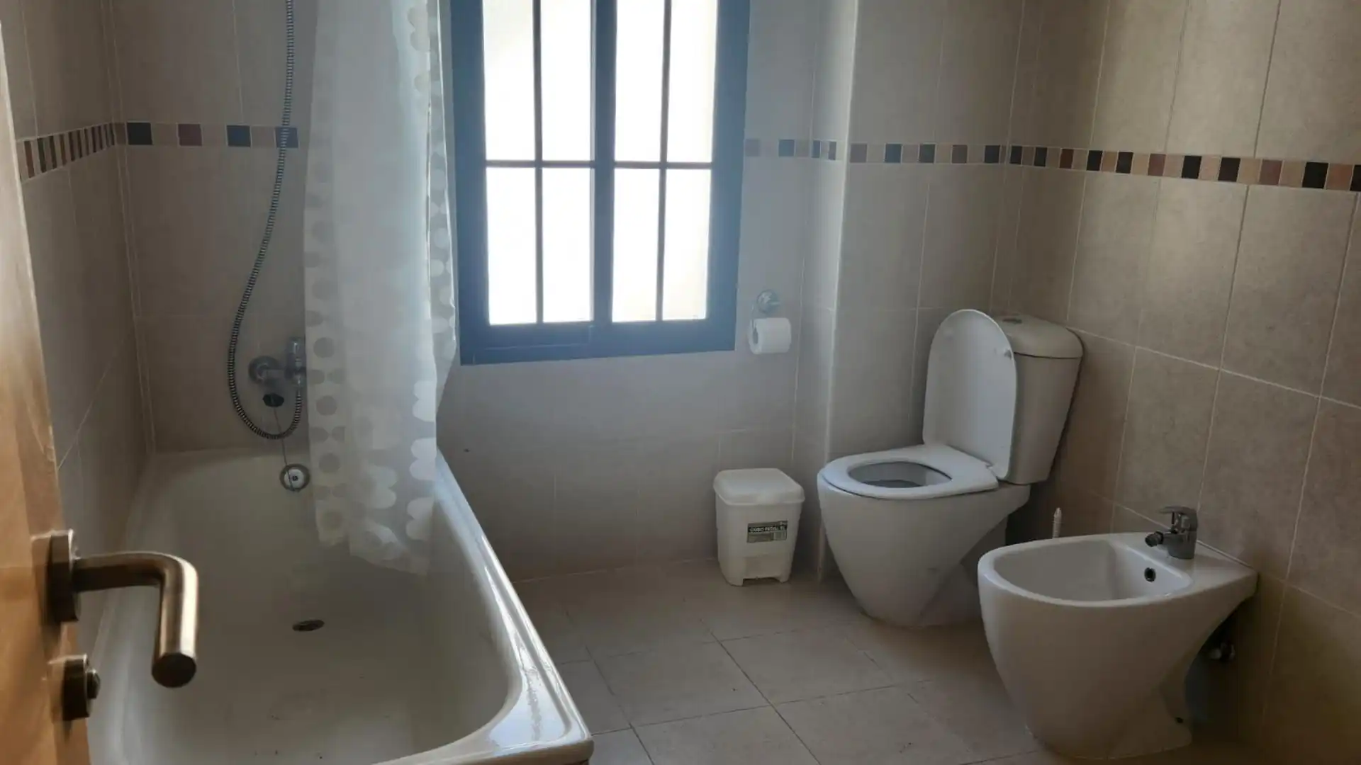 Baño de Dúplex en venta en Iznalloz con Aire acondicionado, Calefacción y Parquet