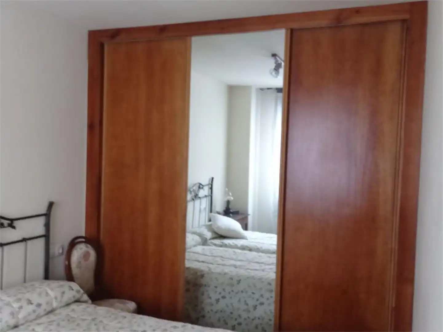 Piso en venta en Urbanizacion Piedras, Puebla de Lillo Habitación de Piso en venta en Puebla de Lillo con Calefacción, Trastero y Amueblado