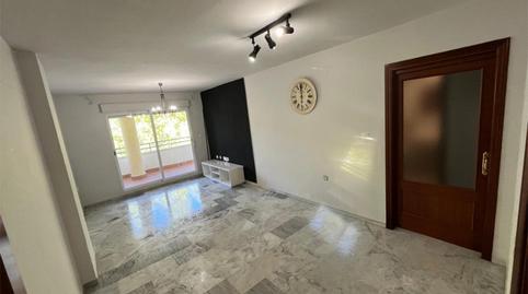 Foto 4 de Piso en venta en Calle José Manuel Vallés, 15, Los Jardines de Marbella - La Ermita, Málaga