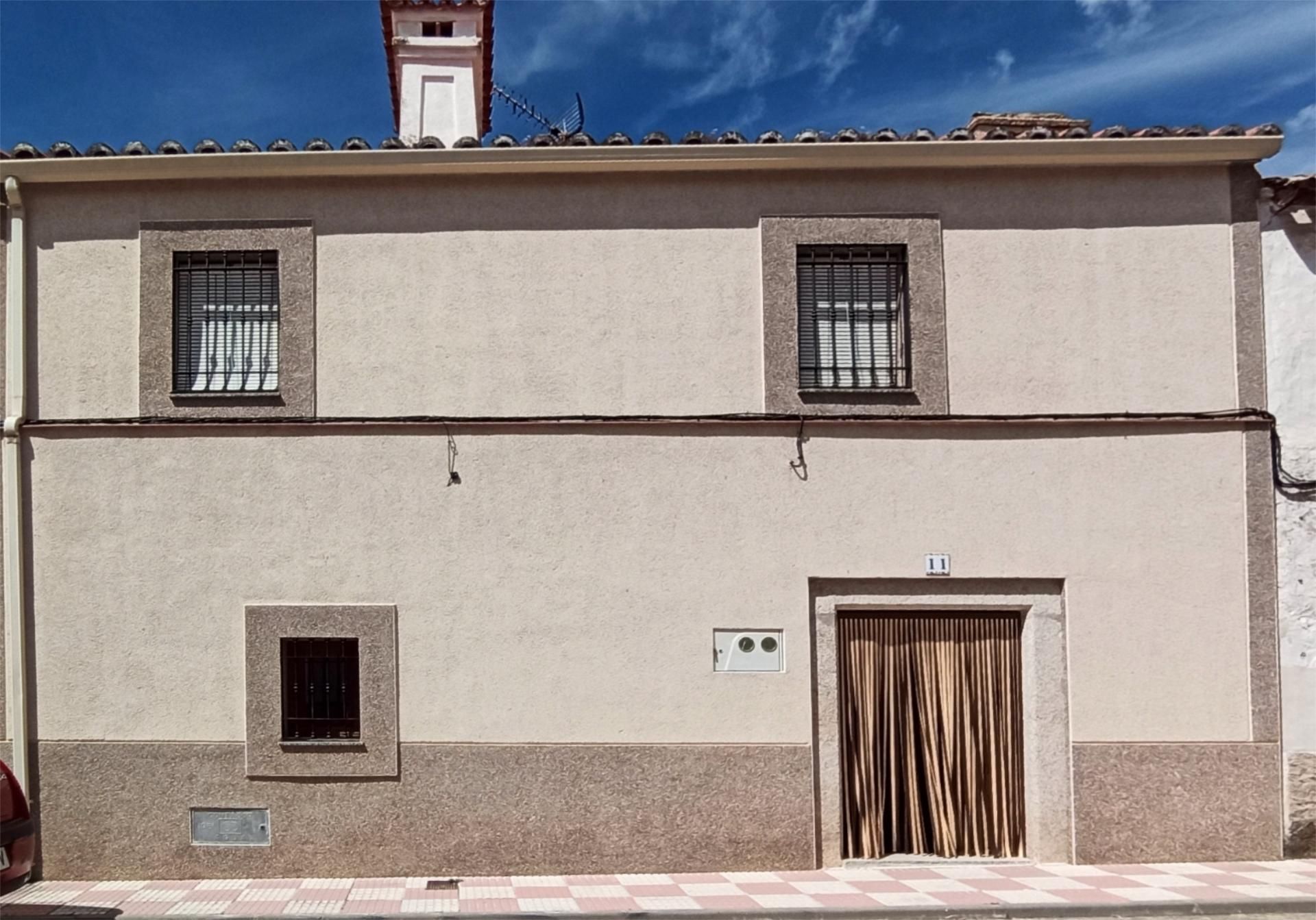 Vista exterior de Casa adosada en venda en Aldea del Cano amb Aire condicionat, Calefacció i Moblat