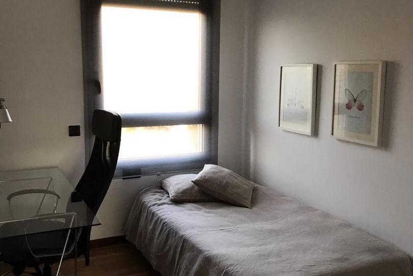 Photo 1 of Flat to share in Rambla Josep Maria Jujol, 8, Eixample, Barcelona