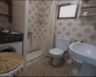 Bathroom of Flat for sale in Almoharín