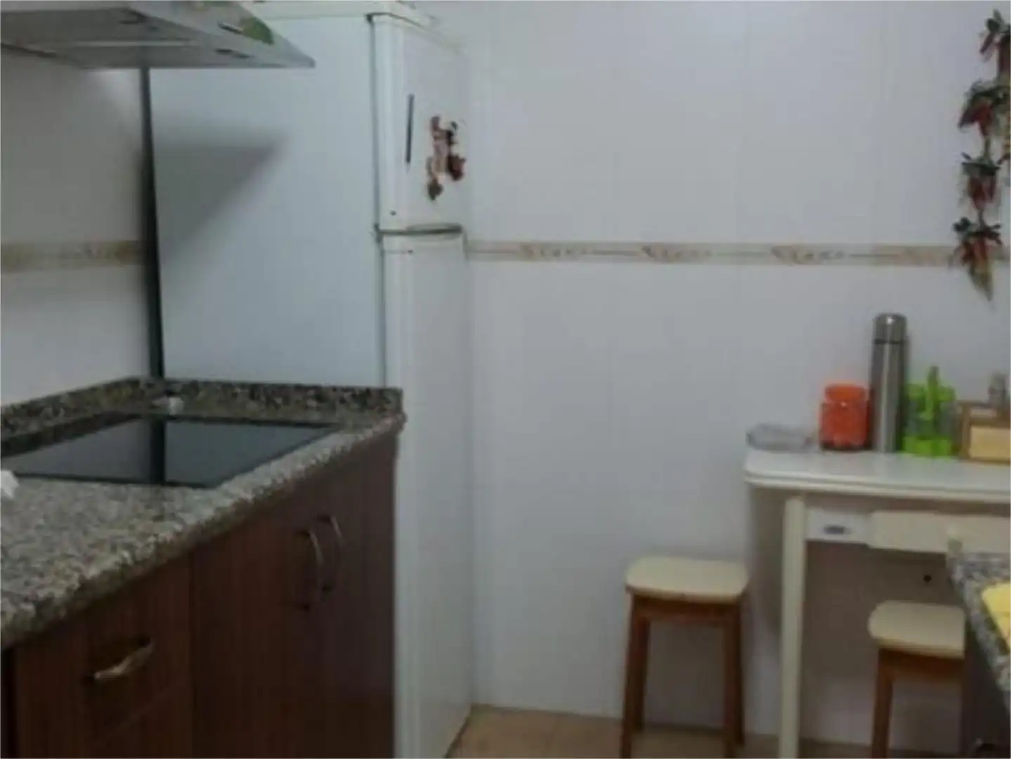 Habitació a Calle Bonares, 5, Isla Chica Cuina de Pis per a compartir en Huelva amb Calefacció i Moblat