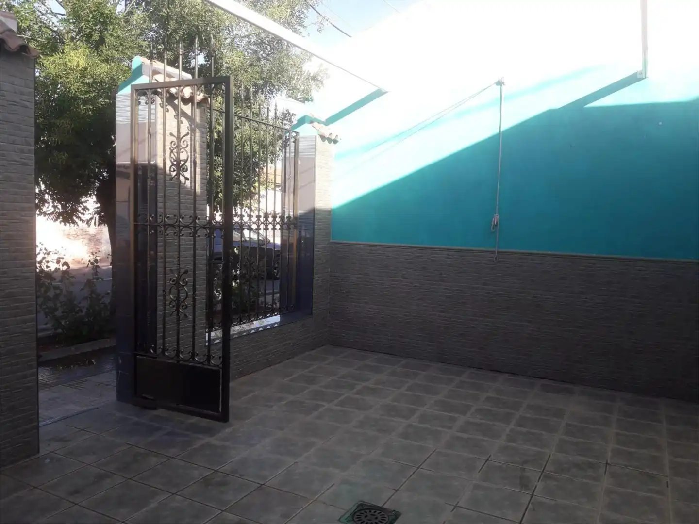 Casa adosada en venda a Carretera Badajoz Valencia, 19, Ossa de Montiel Terrassa de Casa adosada en venda en Ossa de Montiel amb Aire condicionat, Calefacció i Terrassa