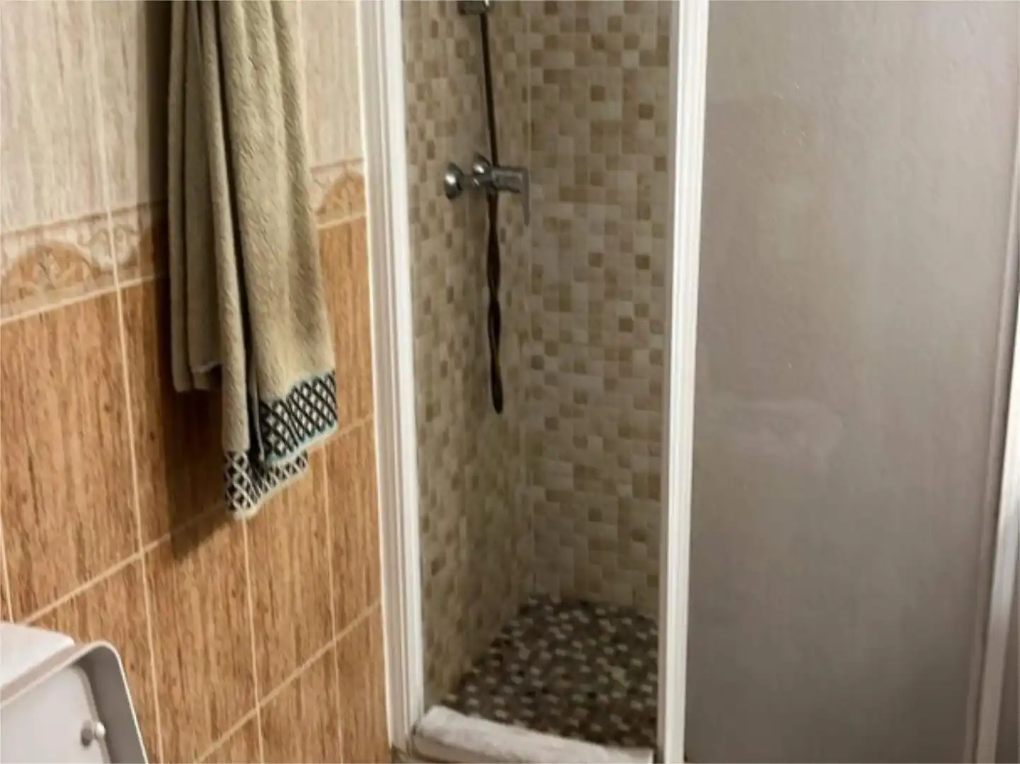 Zimmer in Calle Las Flores, 8, Casco Antiguo Badezimmer von Wohnung zur untervermieten in Marbella