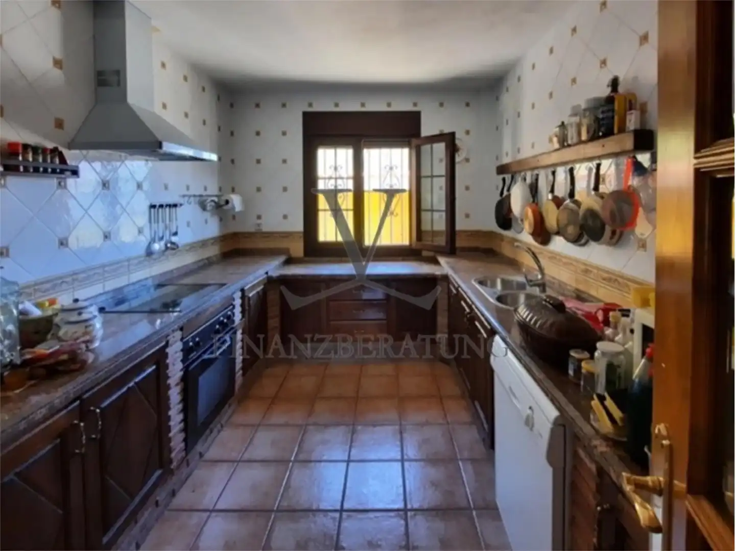 Casa o xalet en venda a Calle Mariana Pineda, 94, Vélez de Benaudalla Cuina de Casa o xalet en venda en Vélez de Benaudalla amb Terrassa i Balcó