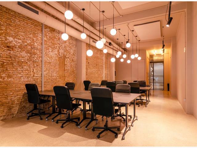 Oficina en Alquiler en Calle Alejandro VI, 5 en Russafa