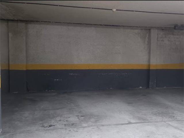 Garaje en Venta en Calle Tiburcio de Redín, 1G en Rochapea