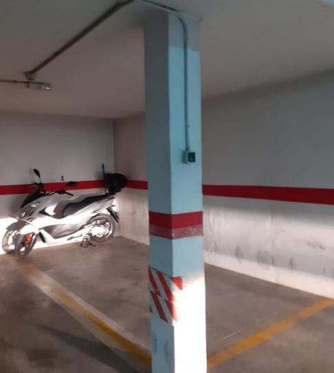 Garatge en venda a Calle Bolos, 6d, Plaza de Toros - Ayuntamiento, Cádiz - imatge 1 Foto 1 de Garatge en venda a Calle Bolos, 6d, Plaza de Toros - Ayuntamiento, Cádiz