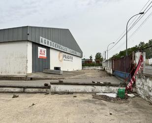 Exterior view of Industrial buildings to rent in Lora del Río