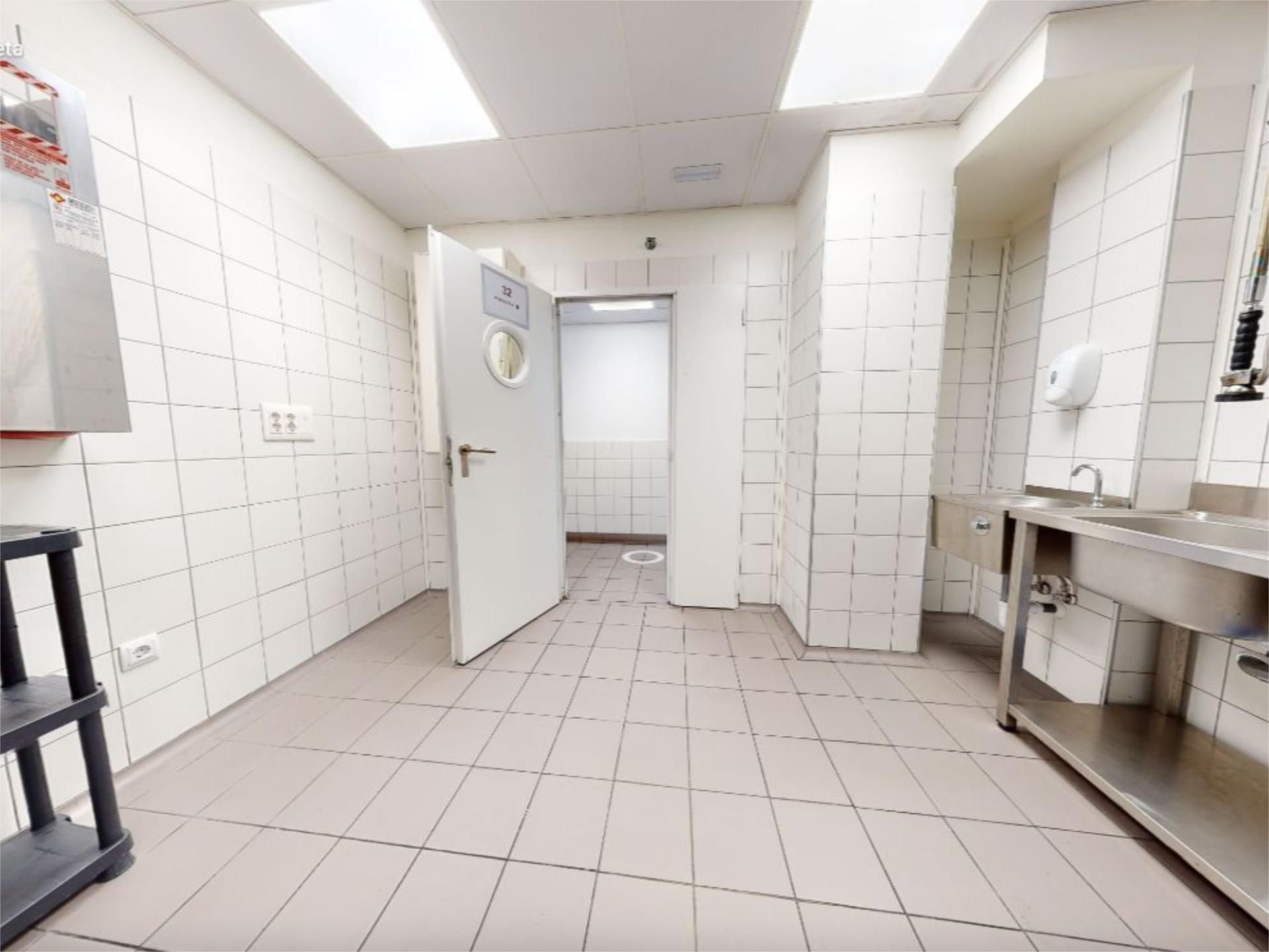 Local de lloguer a Calle de Zabaleta, 1, Prosperidad Bany de Local de lloguer en Madrid Capital amb Aire condicionat