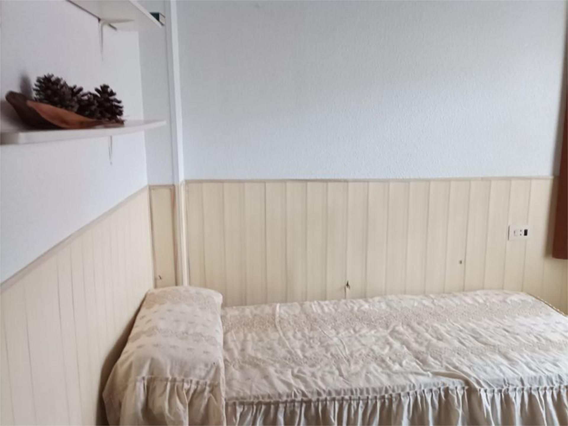 Bedroom of Flat to share in Águilas  with Terrace, Furnished and Balcony