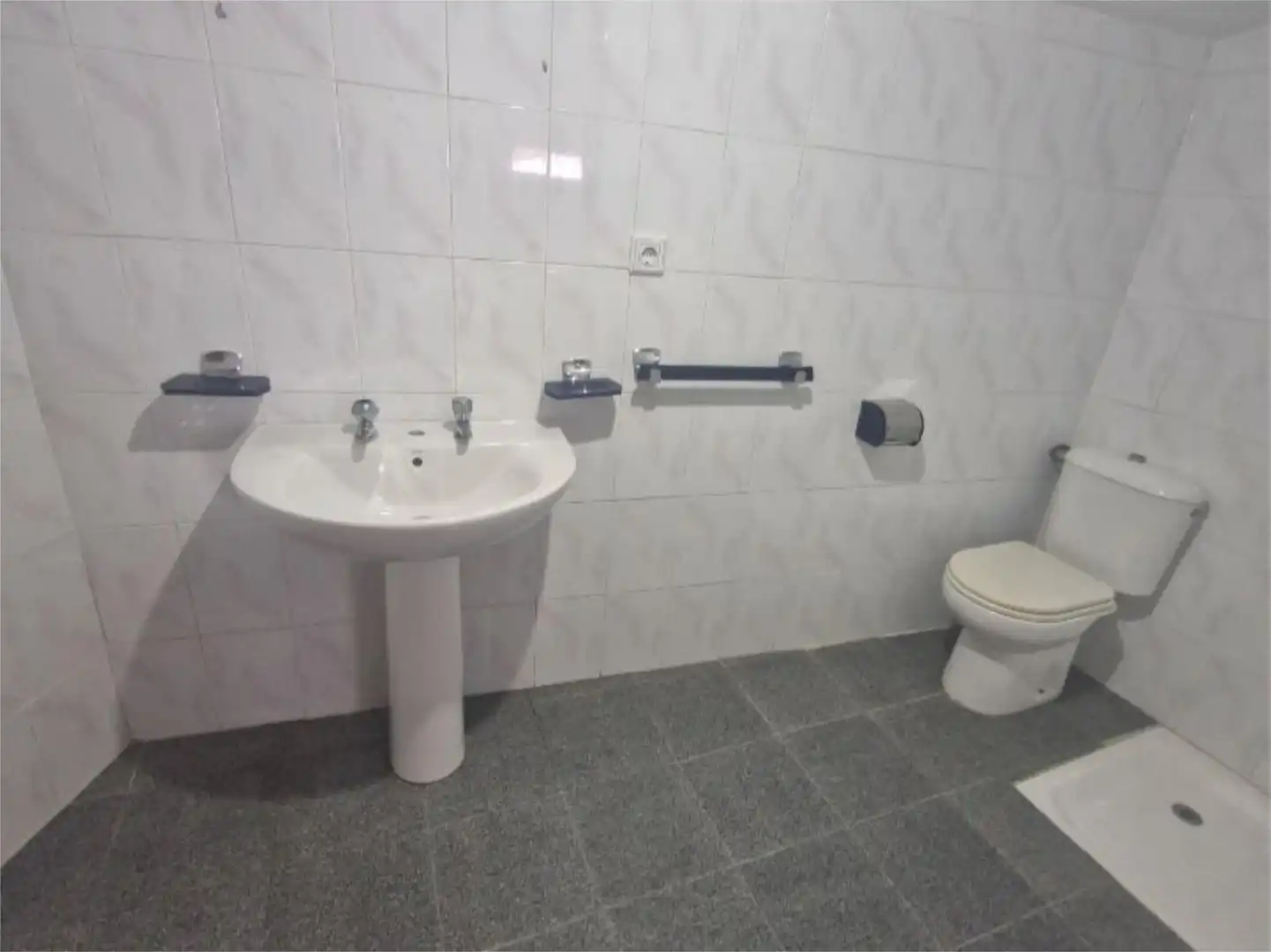 Ground floor for sale in Calle Pelotar, 1, Bedmar y Garcíez Bathroom of Ground floor for sale in Bedmar y Garcíez