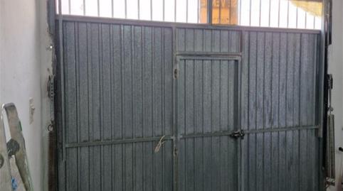 Foto 4 de Planta baixa en venda a Calle Pelotar, 1, Bedmar y Garcíez, Jaén